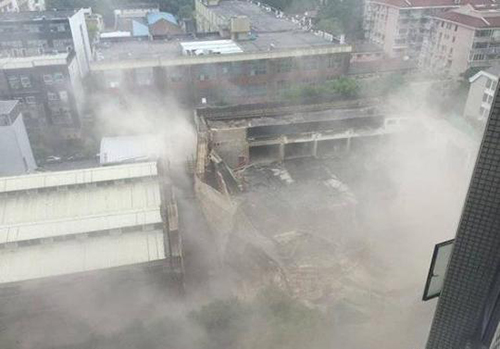 上海長寧區(qū)改建廠房坍塌--建筑人需注意這些！